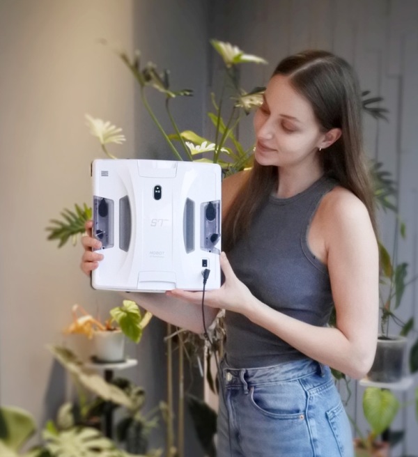 Kreatívny hlas HOBOT S7 PRO