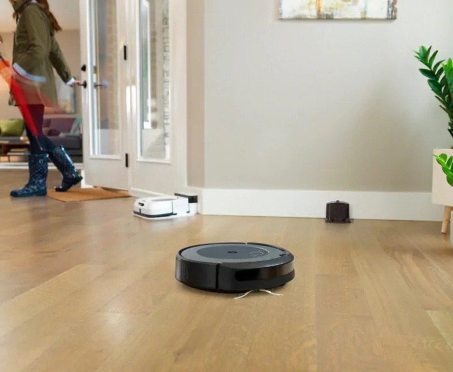Robotický vysavač iRobot Roomba Combo i5 týmová práce